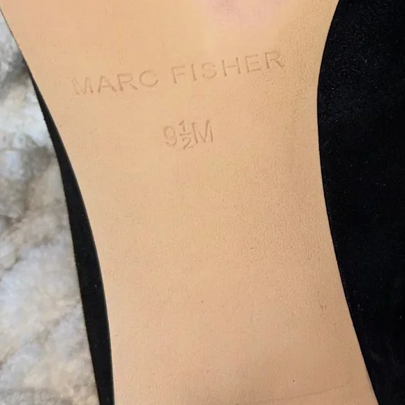 Marc Jacobs Zala Block Heel Pointed Toe Velvet Pumps - Picture 8 of 8